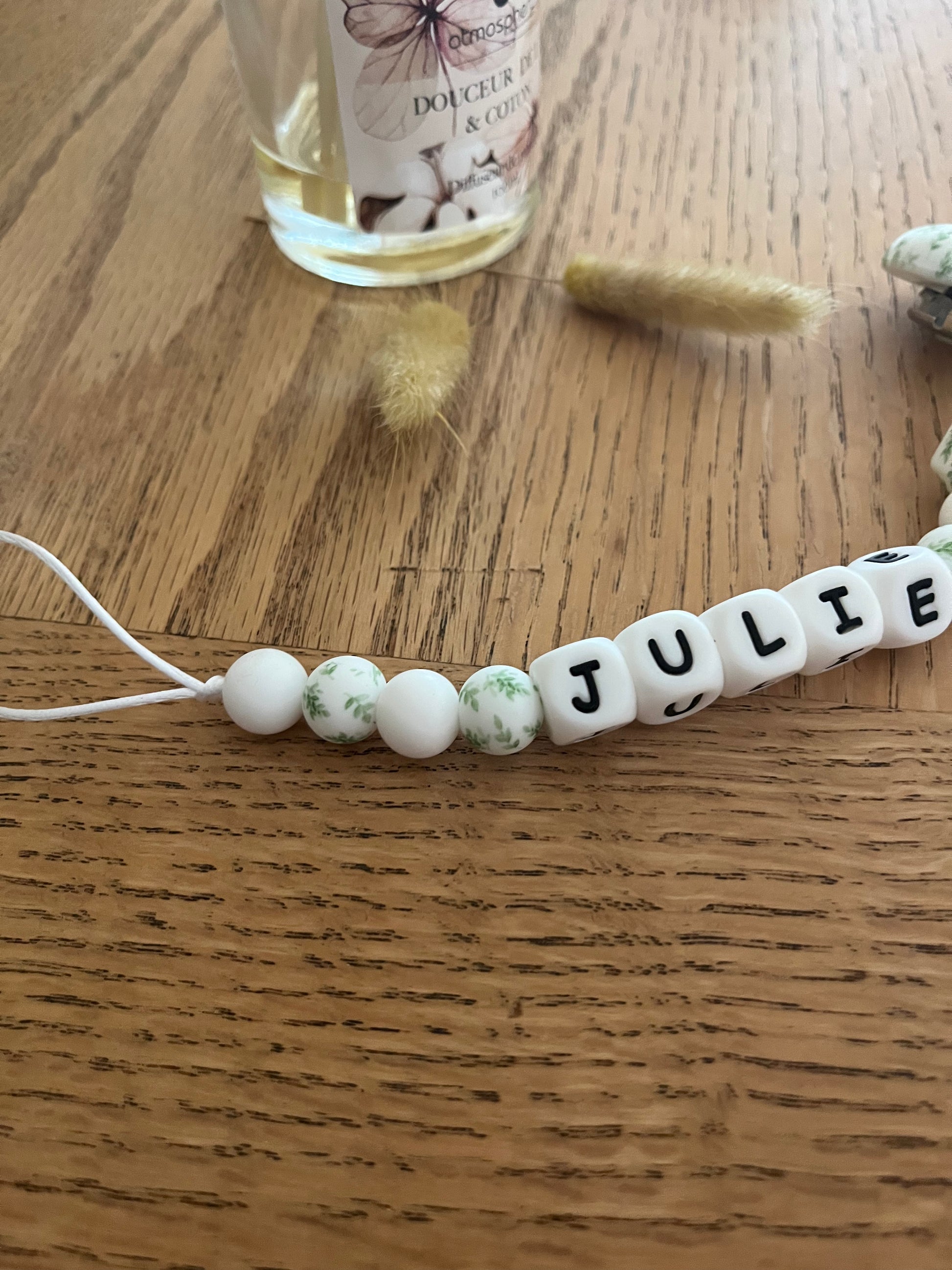 Attache tétine Skougen