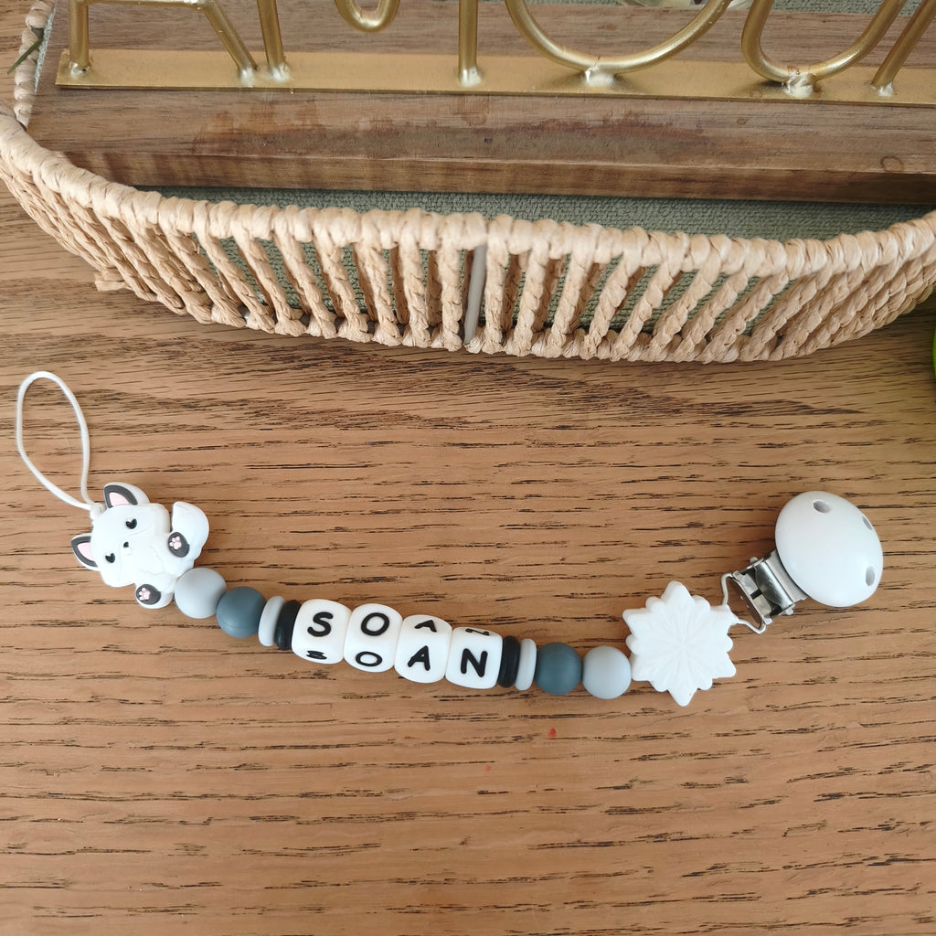 Attache tétine renard blanc