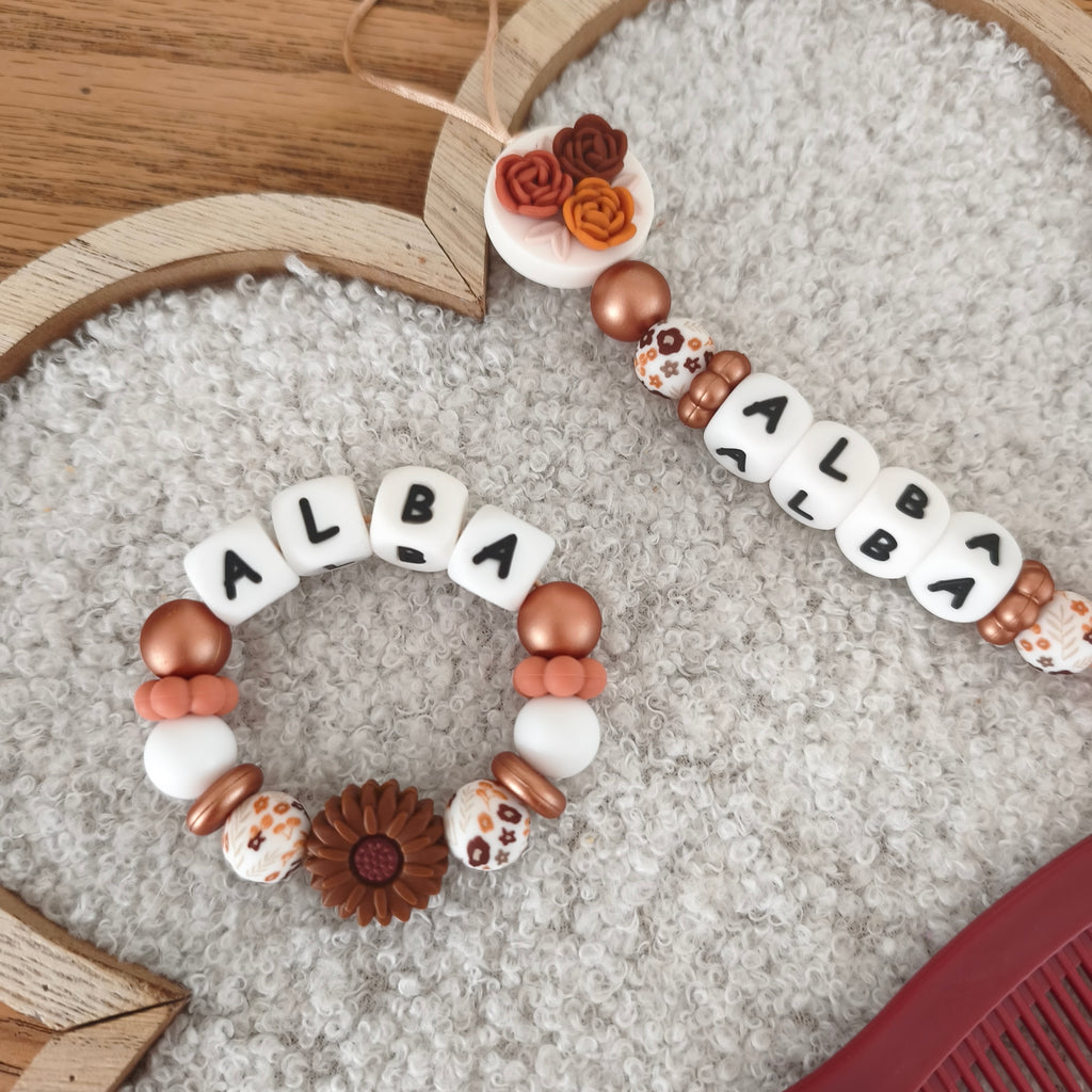 Attache-tétine personnalisée terracotta avec prénom