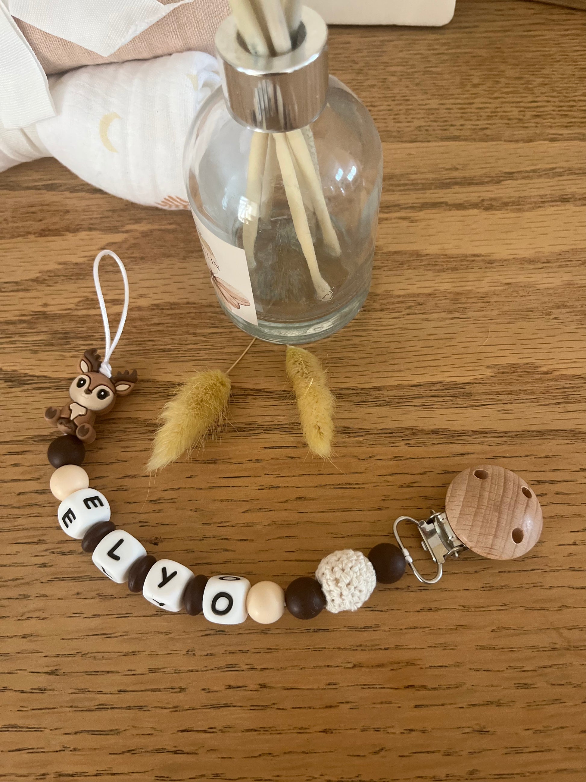 Attache tétine Faon