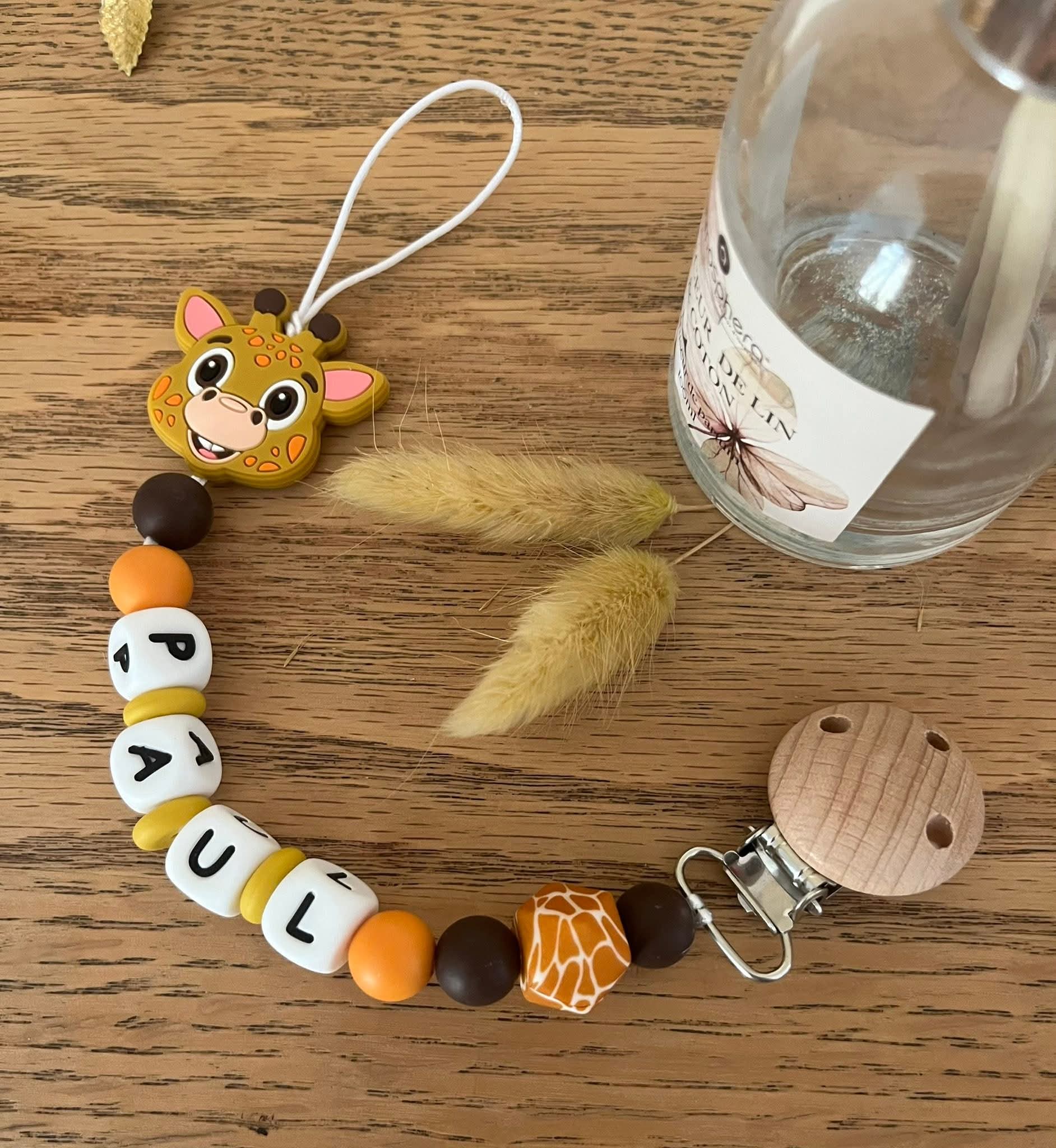 Attache tétine Girafon