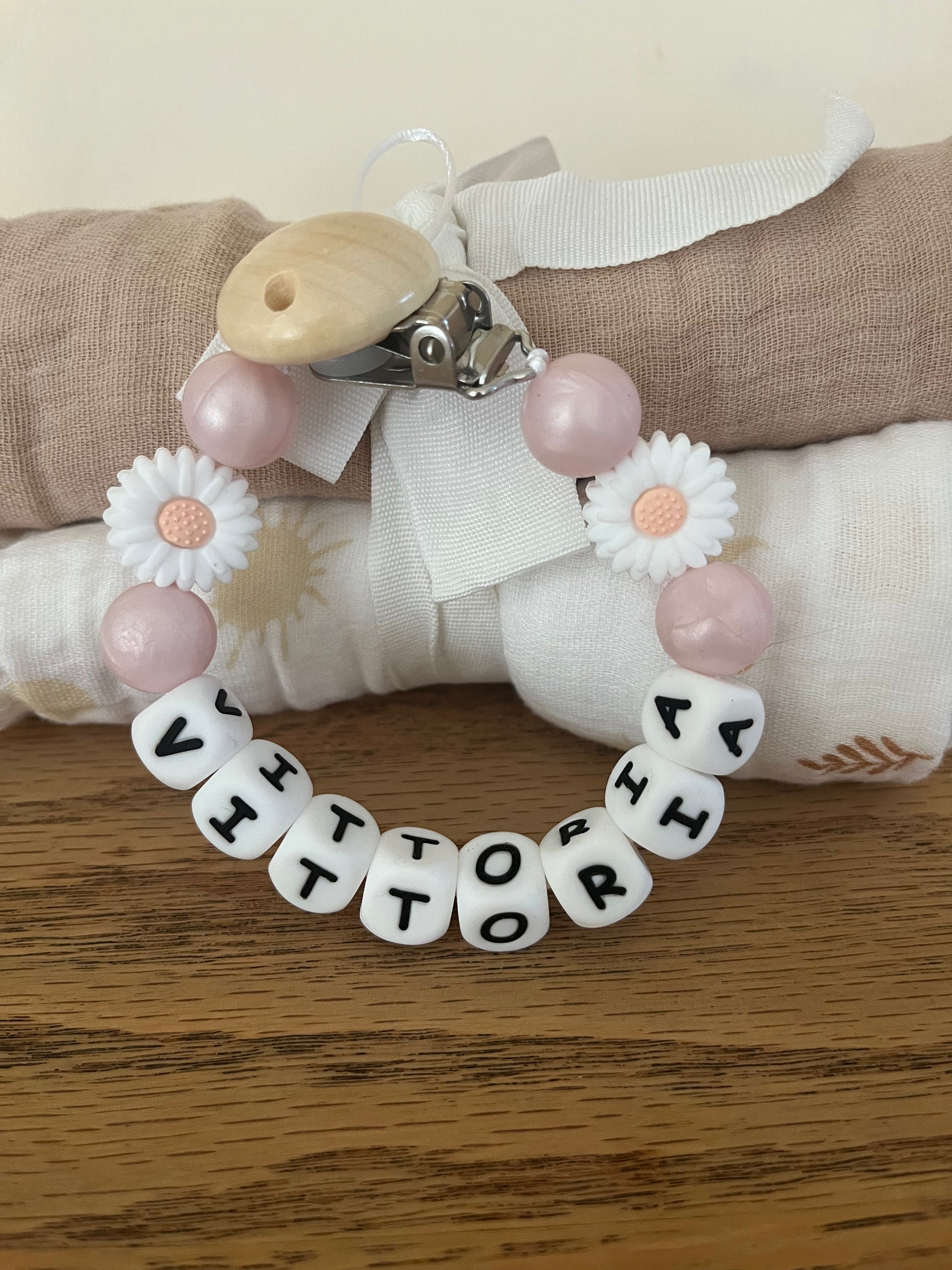 Attache tétine Fleurs