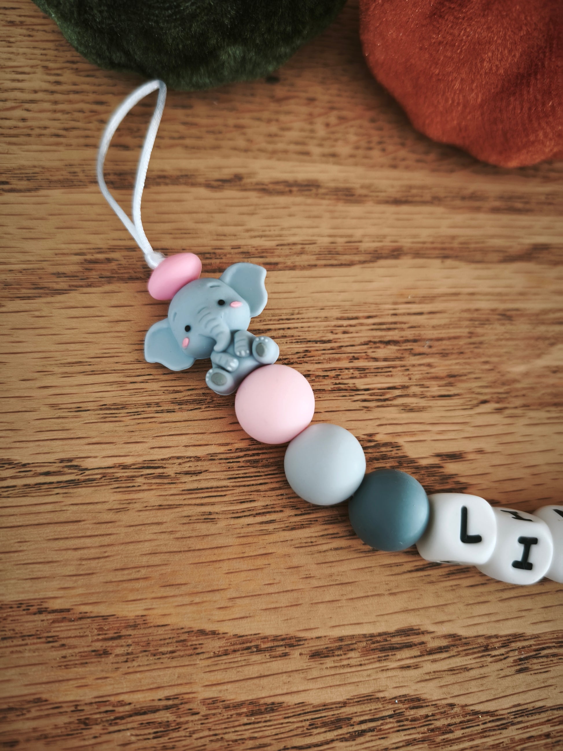 Attache tétine Lina