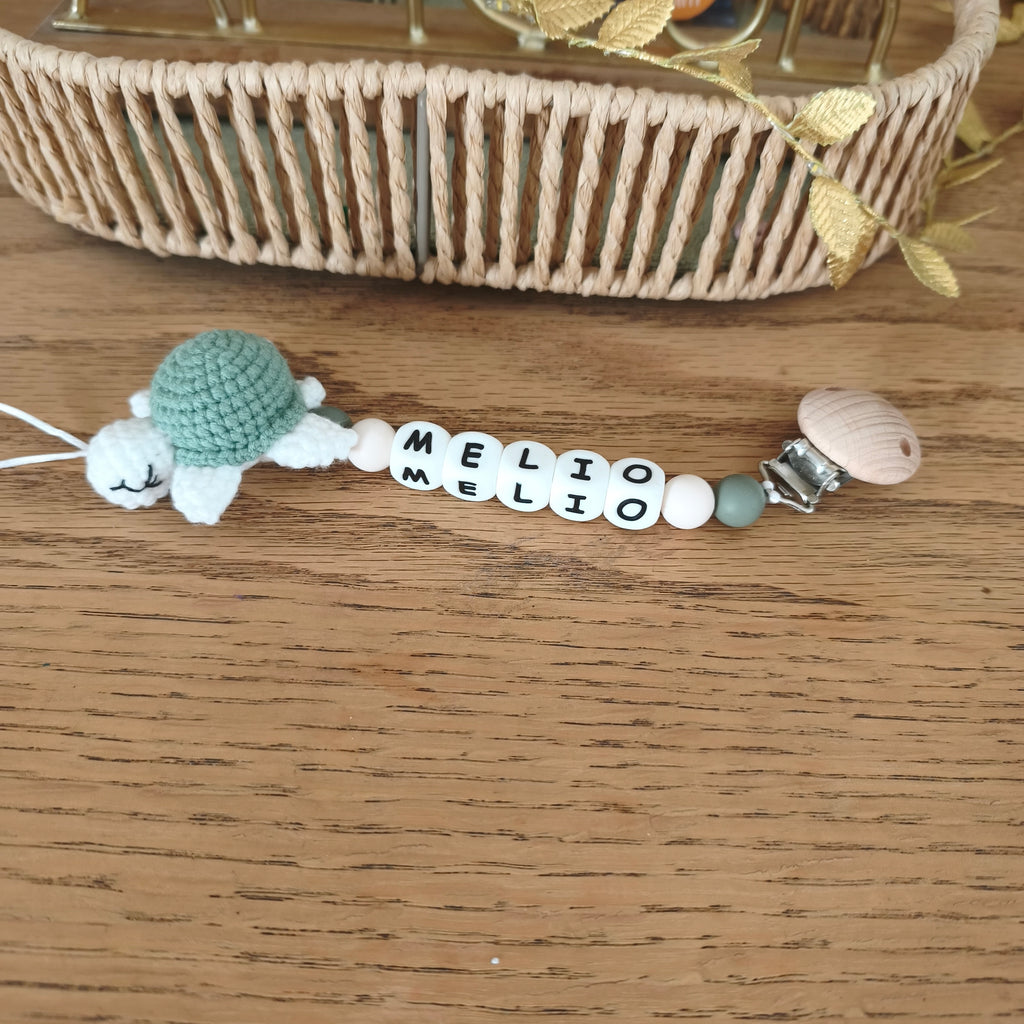 Attache tétine Tortue verte