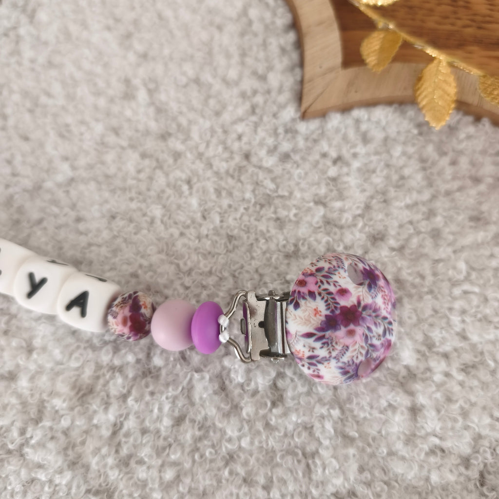 Attache tétine violette
